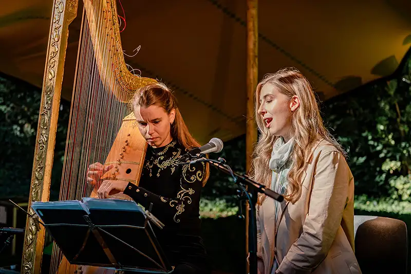 Elisabeth Hetherington & Emma Huijsser